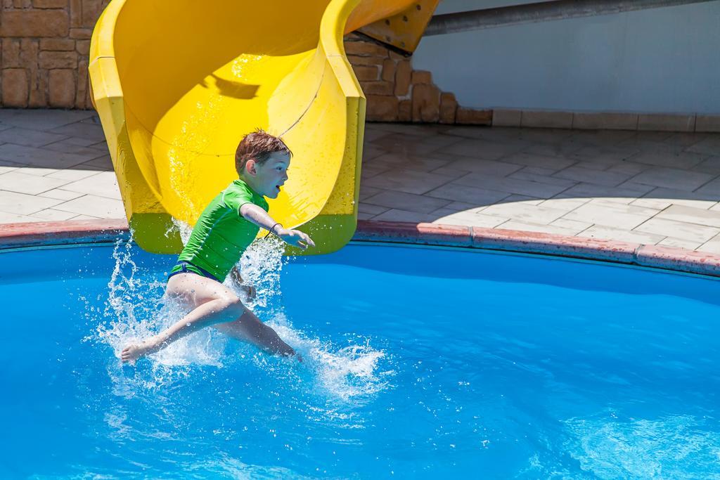 Hotel Fabrizio Rimini Kültér fotó