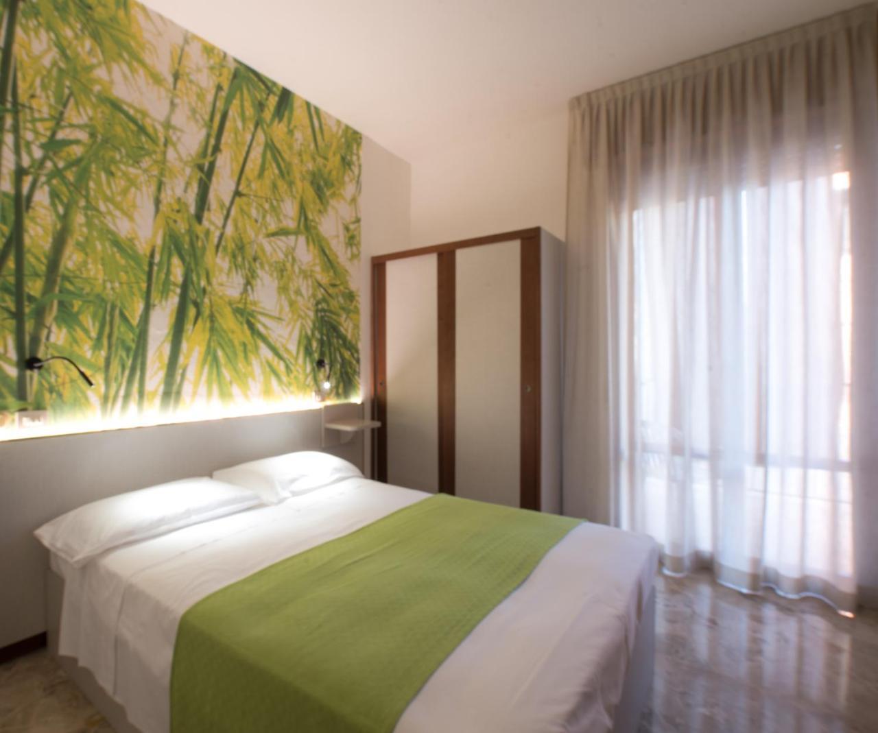Hotel Fabrizio Rimini Szoba fotó