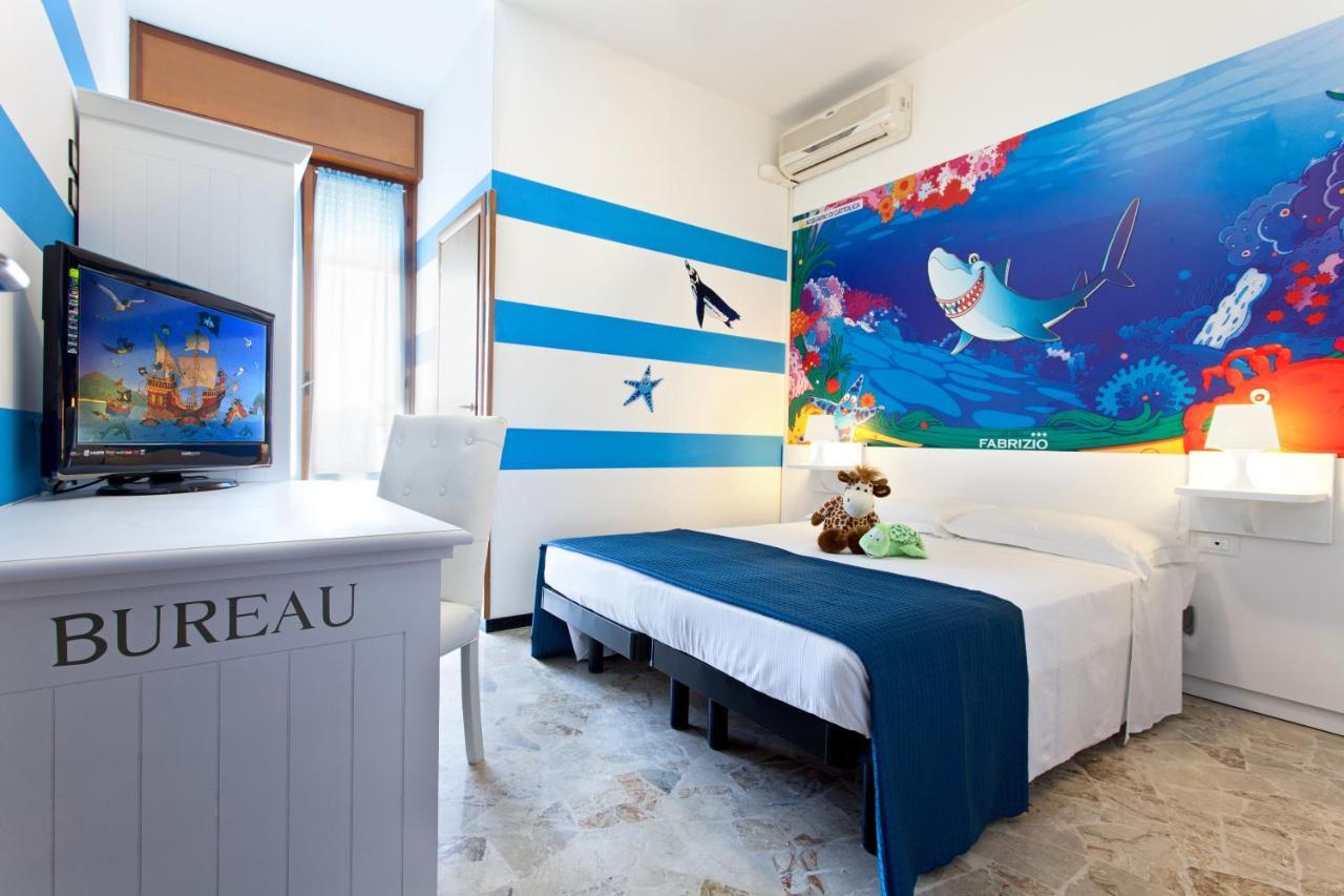 Hotel Fabrizio Rimini Szoba fotó