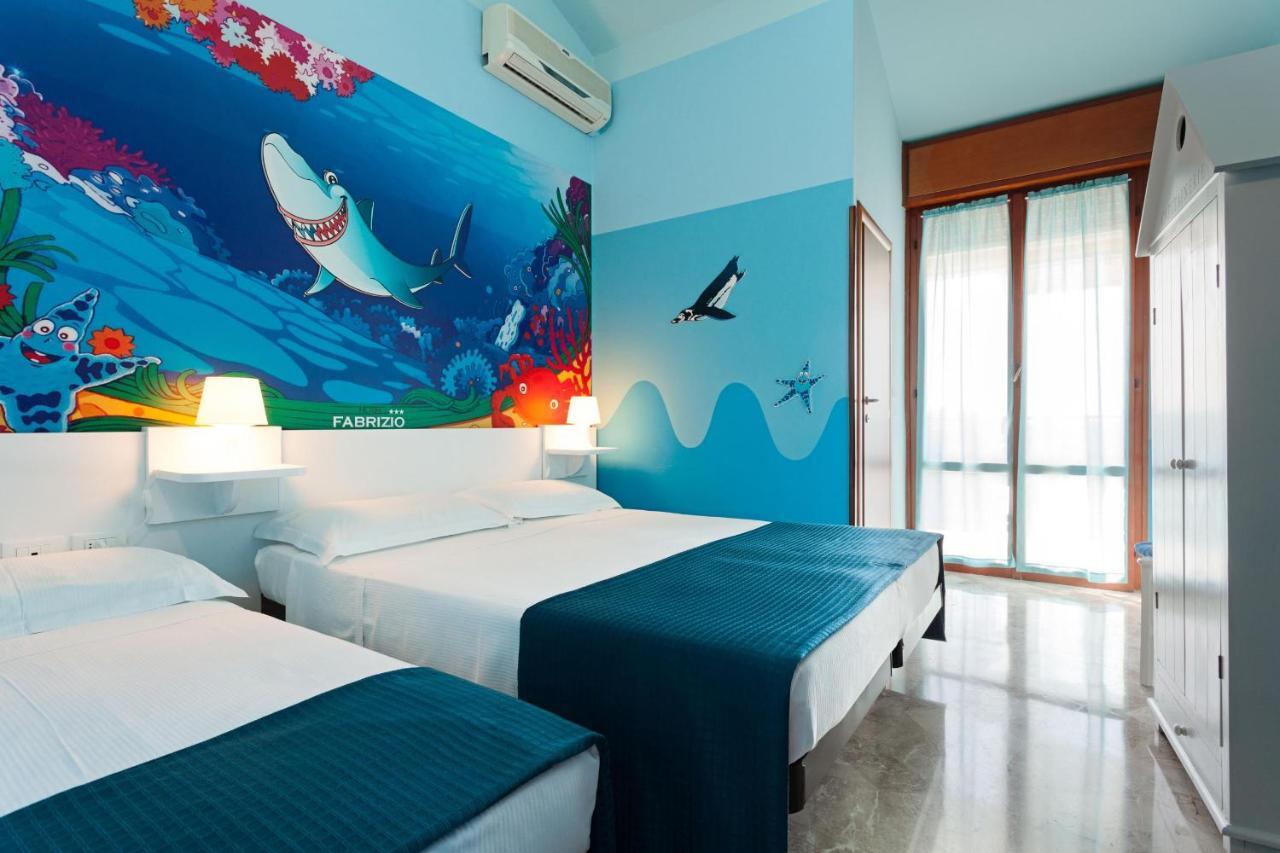 Hotel Fabrizio Rimini Szoba fotó